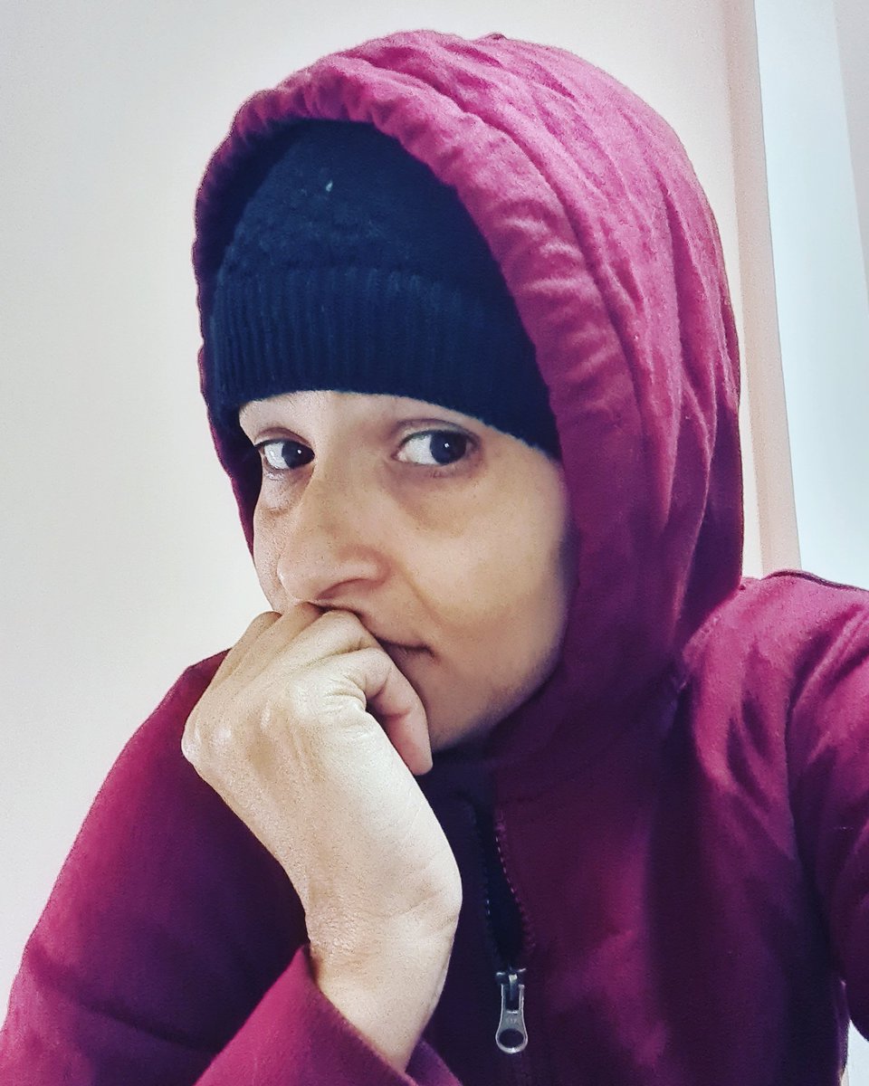 RachnaUpadhya's tweet photo. #dillikisardi #coldweather #Winter2020 #coldwaves #winterswag ❤👩‍🚒 https://t.co/CVZsHL34Wb