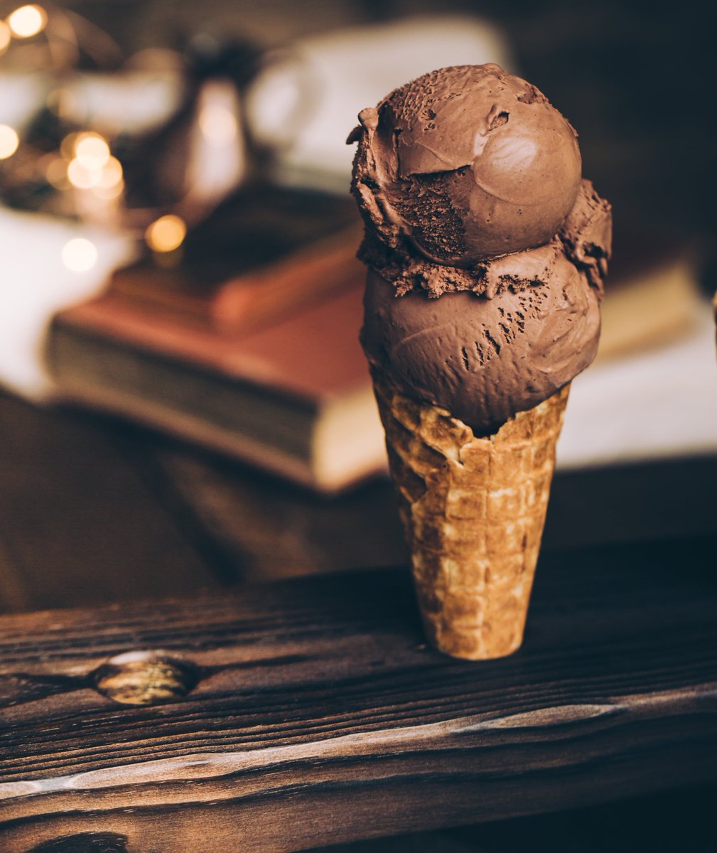 Rich and savoury, our Belgian chocolate flavour is one of our favourites for the colder days 🍫 What flavour do you enjoy best in the Winter?