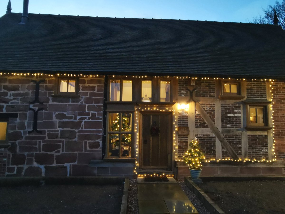 GuyChatburn's tweet photo. @VenablesBros Thought you might like to see that despite the lockdown hold ups, we're in for Christmas. https://t.co/TyeirPguXf
