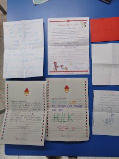 ahsaeddatsur's tweet photo. #AulasHospitalarias Buzón para Papá Noel y para los Reyes Magos en #HospitalFundaciondeAlcorcon
Ya está preparado el buzón para nuestras cartas. Este año Papa Noel comparte espacio con los Reyes Magos. #AHAlcorcon @tatatorres1515 https://t.co/eapHmgATt7 https://t.co/u26dbHzYi6