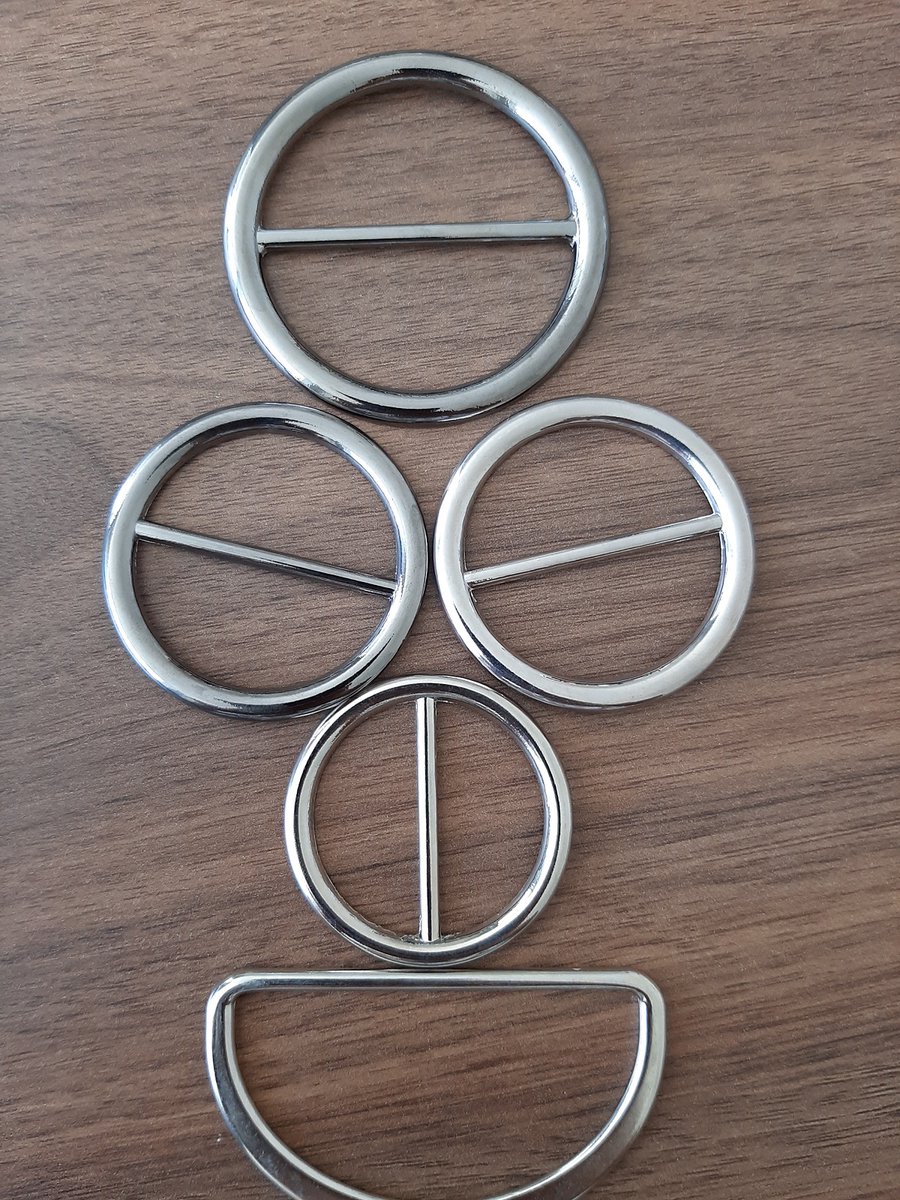 MshButton's tweet photo. Buttons and Accessories for Apparel Manufacturer - https://t.co/tiRFCRbvhO https://t.co/J69szUjqVQ