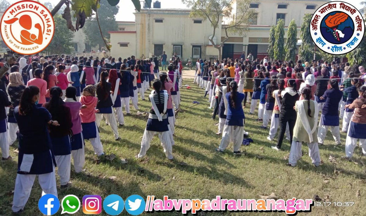 abvppadrauna's tweet photo. #Day2
#MissionSahasi
#abvppadraunanagar
आज अखिल भारतीय विद्यार्थी परिषद पडरौना-कुशीनगर के हनुमान इंटरमीडिएट कालेज,सियोबाई गर्ल इंटरमीडिएट कालेज व उदित नारायण इंटरमीडिएट कालेज में मिशन साहसी अभियान के अंतर्गत छात्रा बहनों को स्वावलंबन का प्रशिक्षण दिया गया।
#MakingofTheFearless https://t.co/JP9ueyQvzp