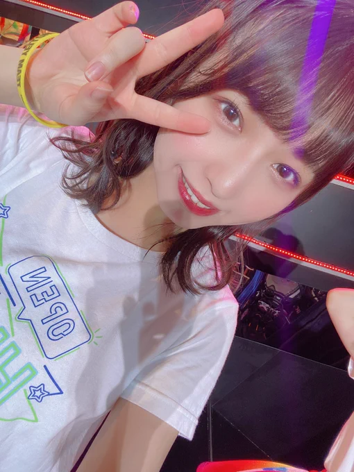 #博多なないろ公演
ありがとうございました?

2日連続だったよ〜!
今日はてねっぱが揃ったのです(^O^)
誰より手を振ろうの最後
真ん中3人ちょうどてねっぱだった☺️わーい

次は20日です!お昼公演っ。
またまたパープルとだよ☺️ 