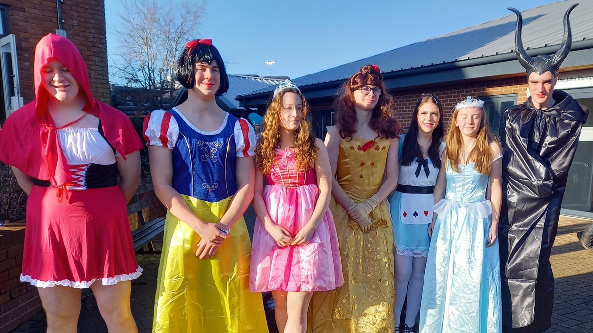 Cedars 6th Form Team tweet media