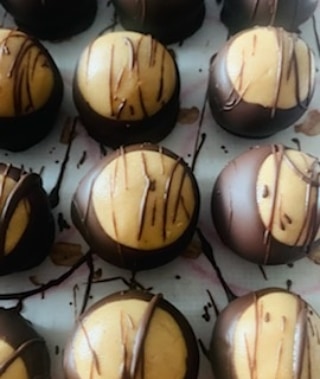 CandyStashSweets&Treats tweet media