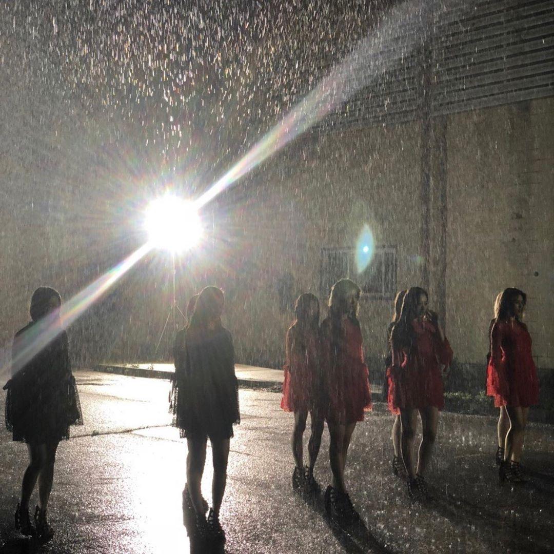 ddujilee's tweet photo. #DDUJI스타그램 ⋆ 소중한 우리 유니티 1주년 축하해요♥️ 사랑하는 멤버들, 우유들 고마워요 보고싶다 참🥰 #.uni_t #.1주년 #.thankyou
ㅤ▹ 𝙼𝚊𝚢 𝟷𝟾, 𝟸𝟶𝟷𝟿. https://t.co/bmjG2V4860