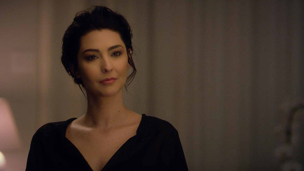 bfinetwork's tweet image. 📹 #NETWORKandChill recommends watching short drama 🗣️ The Critic by @StellaVelon
After playing the role of a woman who struggles with drug &amp;amp; alcohol addiction, an actress gets interviewed by a critic 📝 and her polished surface unravels 😲
Watch it here:
youtube.com/watch?v=99vwLj…