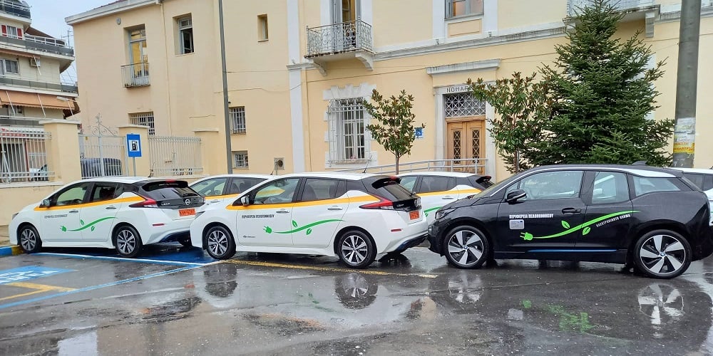 EnerNETMob's tweet photo. The #Region_of_Peloponnese shifts dynamically towards #electromobility.In its effort to support a more #sustainable way of #transport the Region of Peloponnese acquired4️⃣purely electric #NissanLeaf vehicles, which are added to the fleet of the2️⃣already purchased electric vehicles https://t.co/ShKmBLcWrE