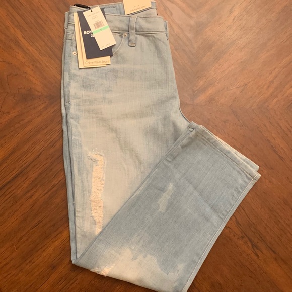 palmbeachkidz's tweet photo. So good I had to share! Check out all the items I'm loving on @Poshmarkapp from @Nadia61608743 #poshmark #fashion #style #shopmycloset #calvinkleinjeans #hellokitty #guess: https://t.co/63bhiC6xLA https://t.co/ovAVYHcE19