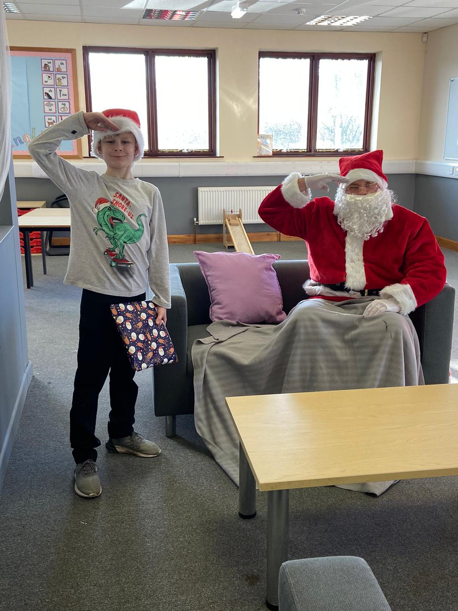 Pivot Academy Leeds East tweet media