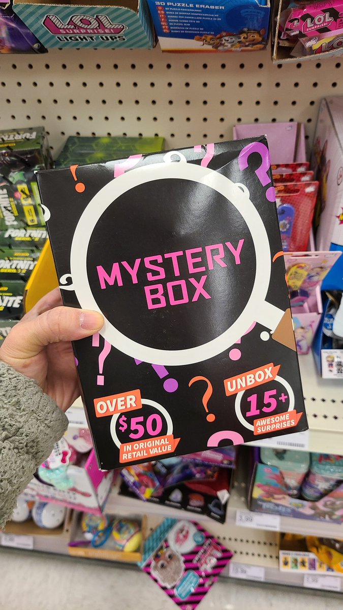 ⬇️ YES or NO ⬇️ Should I get this box  for $15.99? It claims to be a collector's box with 15+ surprises valued at $50+.
#mysterybox #collectorsedition #collectibles