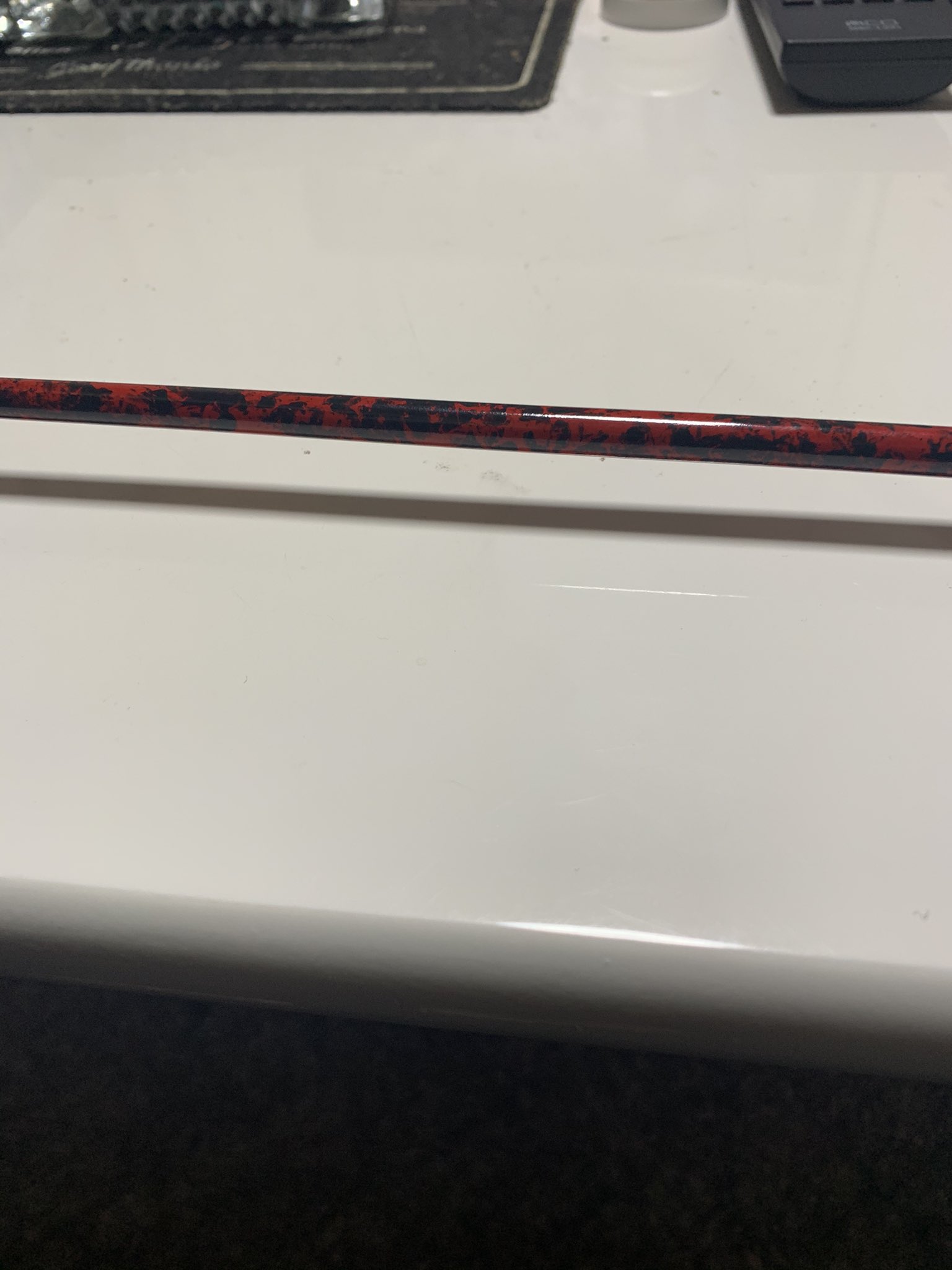 野村卓也 初めてのマキエ杓作り パート2 シャフトはラップ塗装に挑戦 グリップはタモの木をサンダーで削り出しして トップとエンドにシカのツノを取り付けました