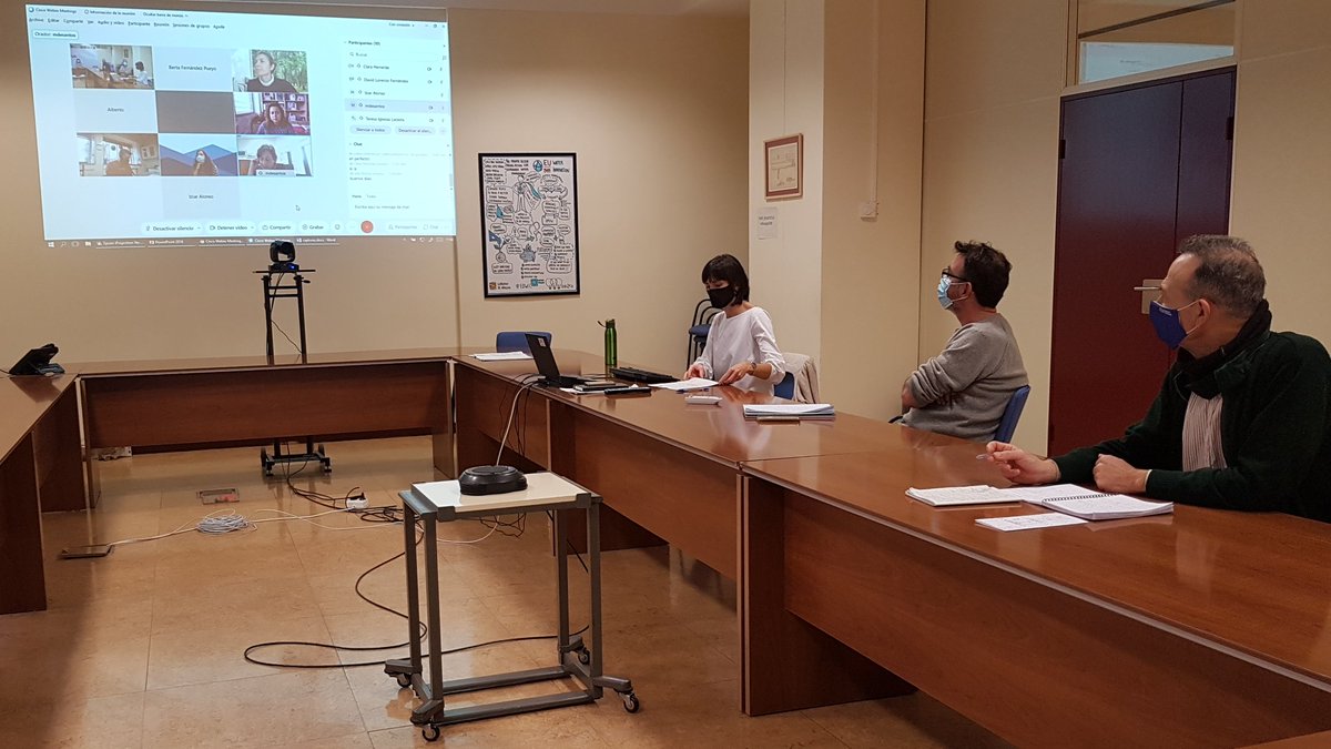 GobAragon's tweet image. 🧪👥 Las medidas técnicas implementadas en materia de #descontaminación del #lindano, así como las limitaciones encontradas en distintos emplazamientos han centrado una nueva reunión del proyecto #LINDANET, que lidera el @GobAragon.

Más info 👉 tinyurl.com/y8ovqz3a