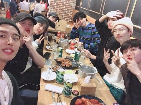 ― a thread of pentagon group selcas ♡