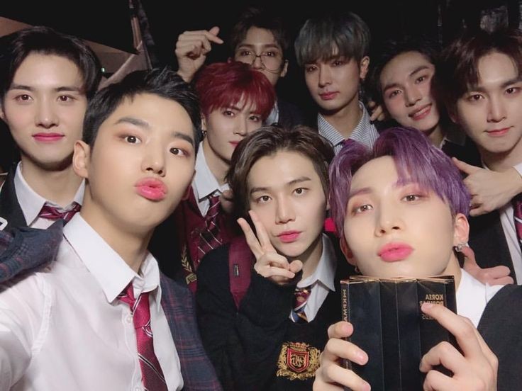 ― a thread of pentagon group selcas ♡