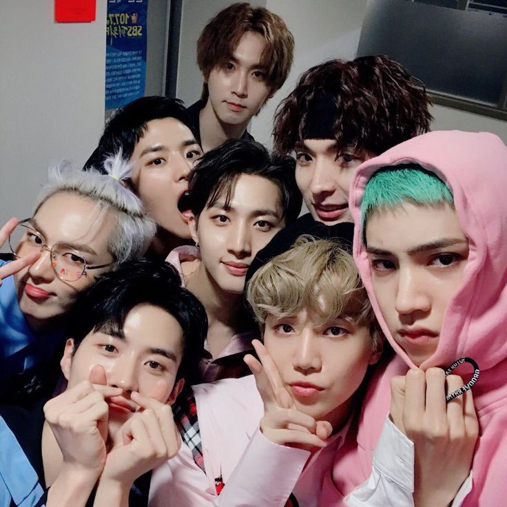 ― a thread of pentagon group selcas ♡
