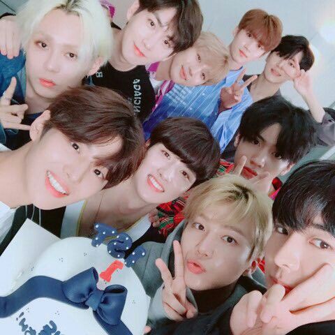 ― a thread of pentagon group selcas ♡