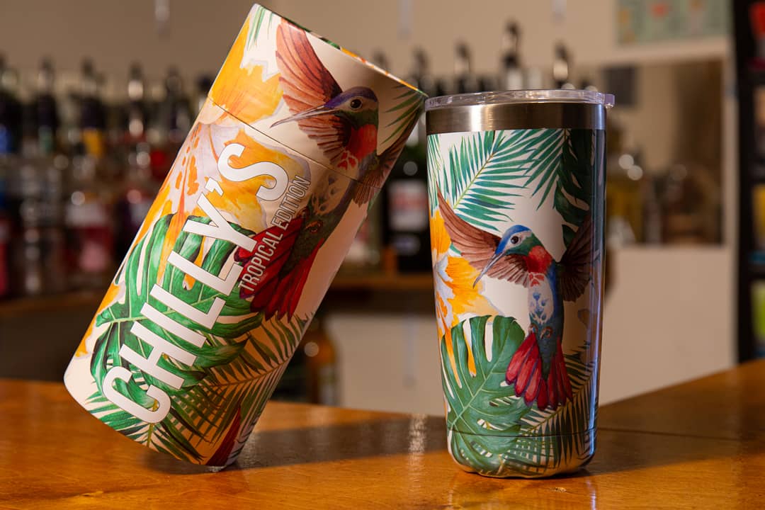 SocentConnect's tweet photo. @chillysbottles bringing tropical vibes this #christmas🎄 😎

Ice-cream float, let's do it!

#chillyseverywhere #eco #ecofriendly #ecoliving #sustainable #sustainability #sustainableliving #gogreen #plasticfree #lifestyle #change #impact #makeadifference #dogood #positivevibes https://t.co/06yfv6hRy3