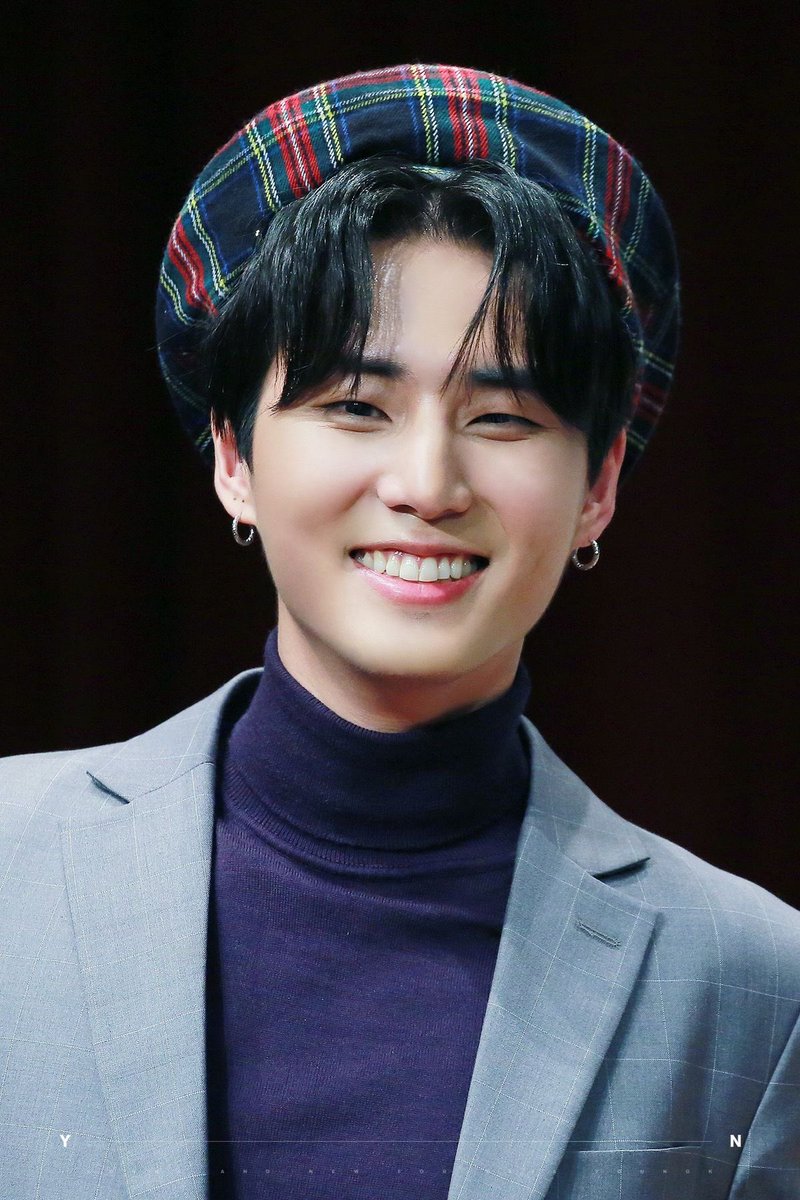 RMLostAirpods's tweet photo. About to draw Jae but Brian in beret kept distracting me ๐๐
Pic ref: @youngandnew1219
๐ถ: For Me - Day6
#YoungK #Day6 #Day6Fanart #IsolationDrawing #Day1 https://t.co/7cTyfeprND