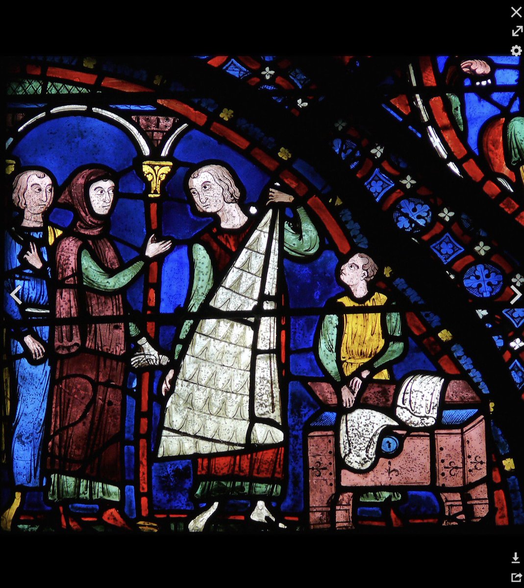 <a href="/Lycee_Turquetil/">Lycée Turquetil</a> bonjour. Ce vitrail a été offert par les artisans pelletiers à la cathédrale de Chartres. La fourrure fait partie des métiers d’arts et du patrimoine de la France.