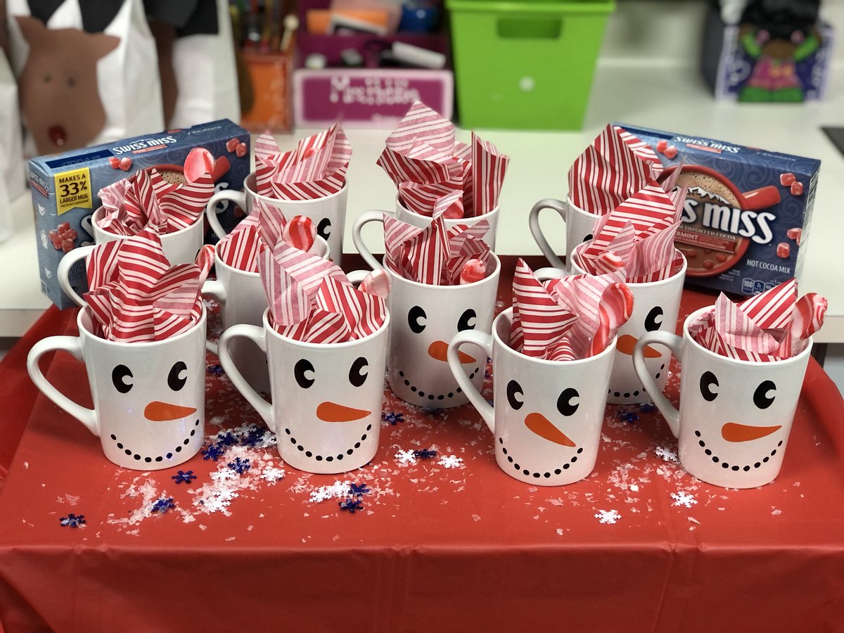 MrsHubble's tweet photo. Excited for my kiddos to get here this morning!! Polar Express Day in first grade!
⁦@bang_pto⁩ ⁦@erwannwilson⁩ #bangbears https://t.co/0t3QybIHvl
