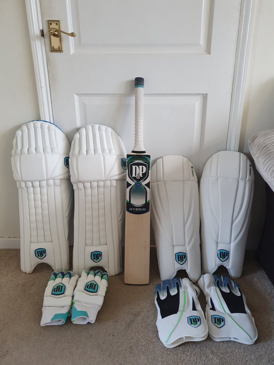 Mr. Robson tweet media