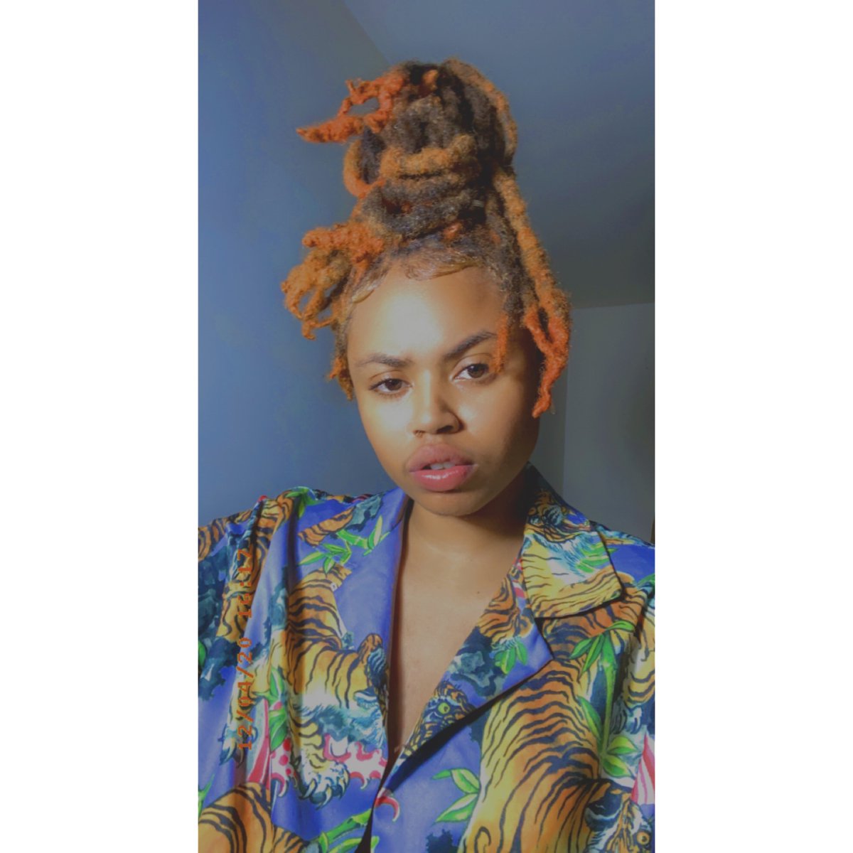 Ruepratt's tweet photo. Vibe Right Make Ya Temperature Spike 🤞🏽😈 #RubyNation🍍 #RuedAf #Lgbt #Locs https://t.co/JcijA1pOdt