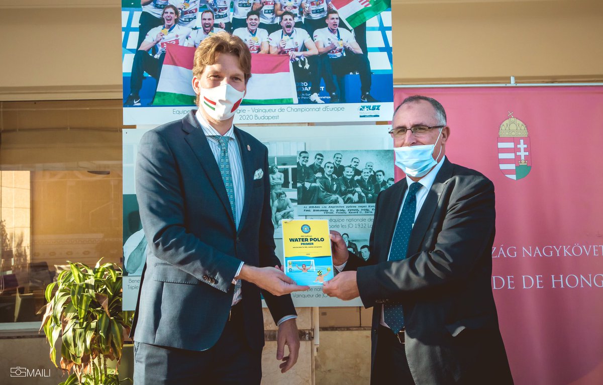 TromlerMiklos's tweet photo. Une autre action par le biais de soft power. Le #sport et ainsi le #waterpolo un outil extraordinaire pour le développement personnel de toute génération avec des valeurs universelles surtout pour la jeunesse. A l’année prochaine! Merci @WaterpoloHu @oef75 #USCM #FRMN https://t.co/Ty8auf0aDC