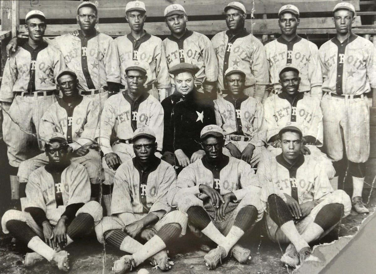 marcaross's tweet photo. MLB will add Negro leagues to official records: NYT reports, more than 3,400 players from seven leagues that operated from 1920 to 1948 will now be considered major leaguers in a move that will shake up the record books.
#Ruction #DetroitStars https://t.co/BkvSJLRz3I