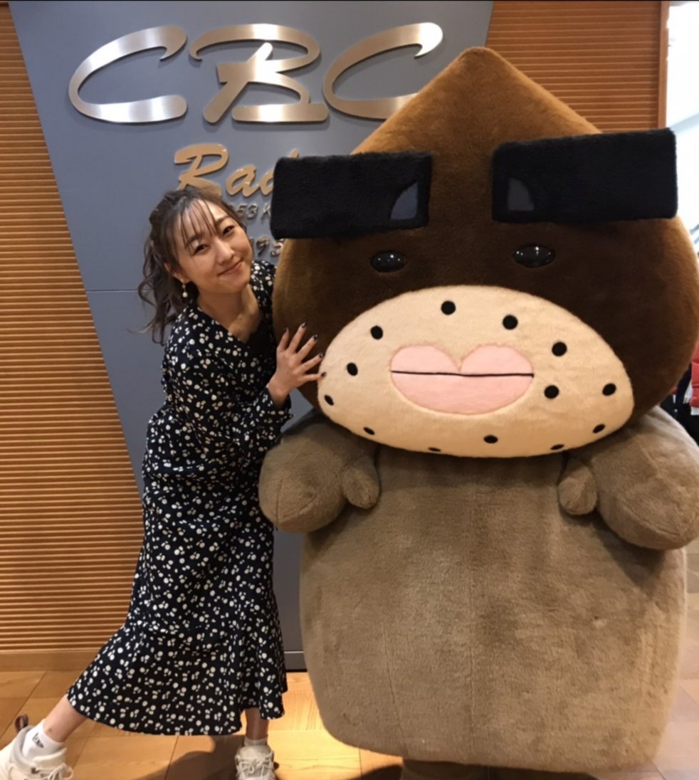 りすのすけページ りすのすけはリスのキャラクターだと紹介され、写真を撮らせてもらい