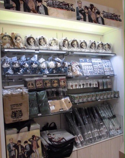 u_kiddyland's tweet photo. #進撃の巨人 POP UP STORE 
福岡パルコ店も準備完了です🌟

なお、福岡パルコ店は12:30よりフリー入場を予定しております。
#shingeki https://t.co/FaCdSIIOo4