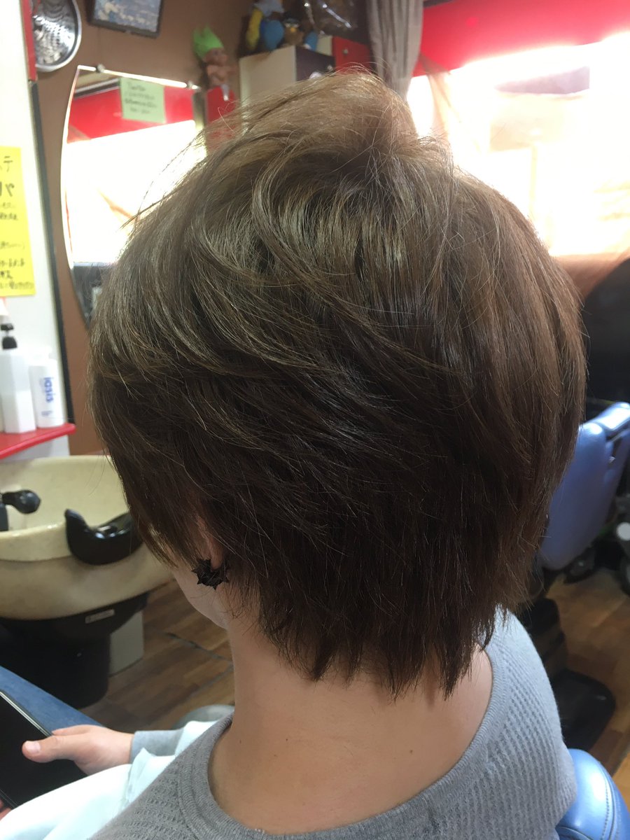 メンズヘアークラブb2 今日のヘアースタイル ロン毛のチャラいおやじ 傷んだ部位をカットして短めのスタイルに カラーはアッシュでキレイに染めました ビフォーアフター メンズヘアークラブb2 今日のヘアースタイル ロン毛のチャラいおやじ 傷んだ部位をカットして短めのスタイルに カラーはアッシュでキレイに染めました ビフォーアフター