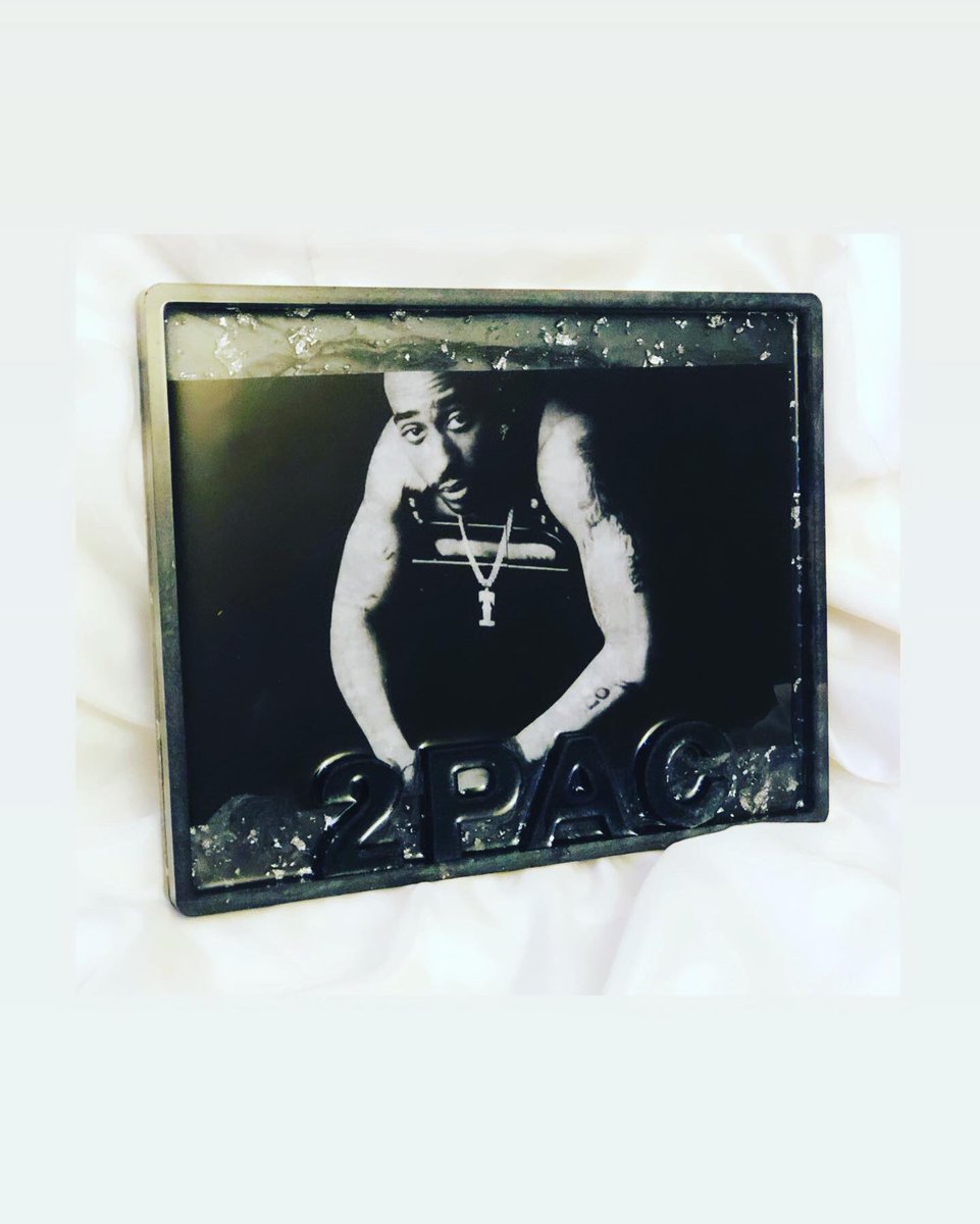 HigherSenseCo's tweet photo. 2Pac Rolling Tray Set
R.I.P. Tupac Shakur ππΎπ€ @2PAC
Hands down, my most favorite tray! #2Pac #Resin #ResinTraySet #Tupac #ResinAshtrays #OnlineShopping #BlackOwned #LocalBusiness #TagAFriend #TupacFans #EtsySale #Etsy #Christmas20 #TupacShakur #Follow #HigherSenseCreations https://t.co/fUZrmt4eX4
