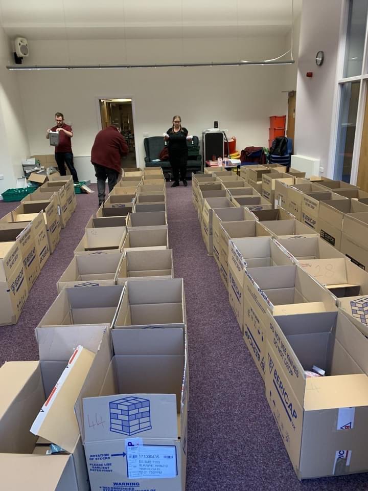 PrimetimeBD's tweet photo. That's a wrap, 75 Cook and Eat Christmas Hampers sent out in 2 days. That's 2.5 tonnes of food! 

Including...2700 sausages, 1100 eggs, 900 pitta breads, 750 tins, 300 bananas, and last but not least 795 essential bars of chocolate.

How it started              How its going https://t.co/ZnS1HO40Xg