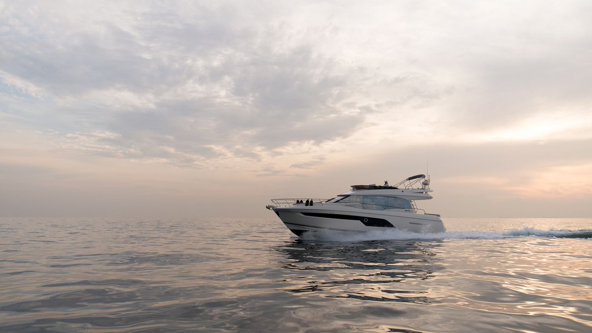 PrestigeYachts's tweet photo. [NEW VIDEO] 

Embark for Japan aboard the PRESTIGE 520 🇯🇵 🌏

👉 See the video: https://t.co/iwYa0c8NUE

#prestige #prestigeyachts #japon #p520 #prestige520 #fline https://t.co/aFKqbaRf3a