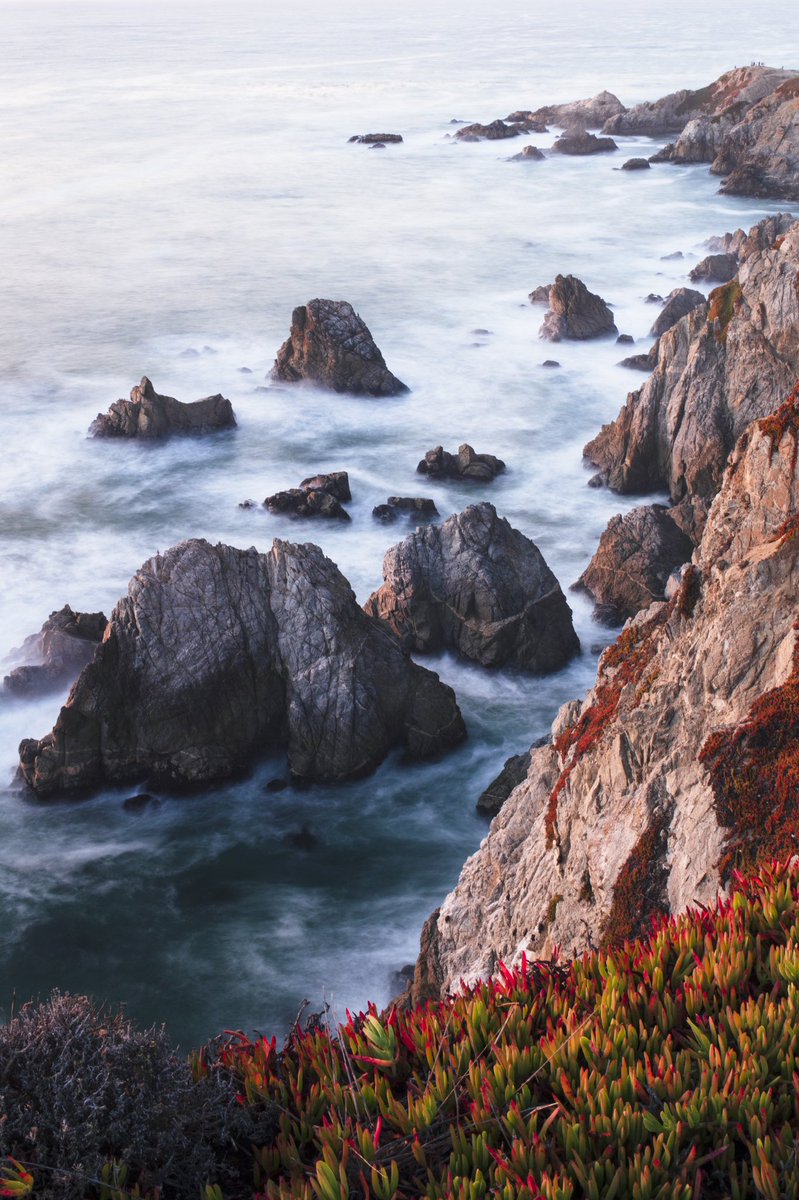 mikekempphoto's tweet photo. I’m a 21 year old photographer based in the North Bay Area, California and these are some of my favorite photos of my home in 2020. https://t.co/eahqV8BKpM