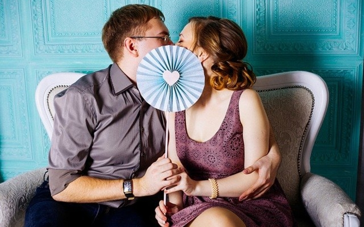 LPJHeidMann's tweet photo. Flirt et pandémie, est-ce bien compatible ? Des jeunes d'Allemagne témoignent https://t.co/z4jVBE2Srm https://t.co/ClfqRBRdpP