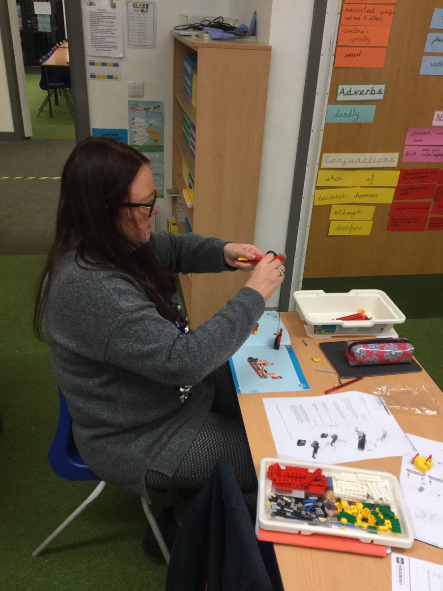 BollinPrimSTEM's tweet photo. Another brilliant Lego training session for the KS2 teachers yesterday evening. I know the KS2 children will love the Simple Machine set in the new year. Thank you @bollinpta for funding the kits 😊 https://t.co/rzCTQQYgXh