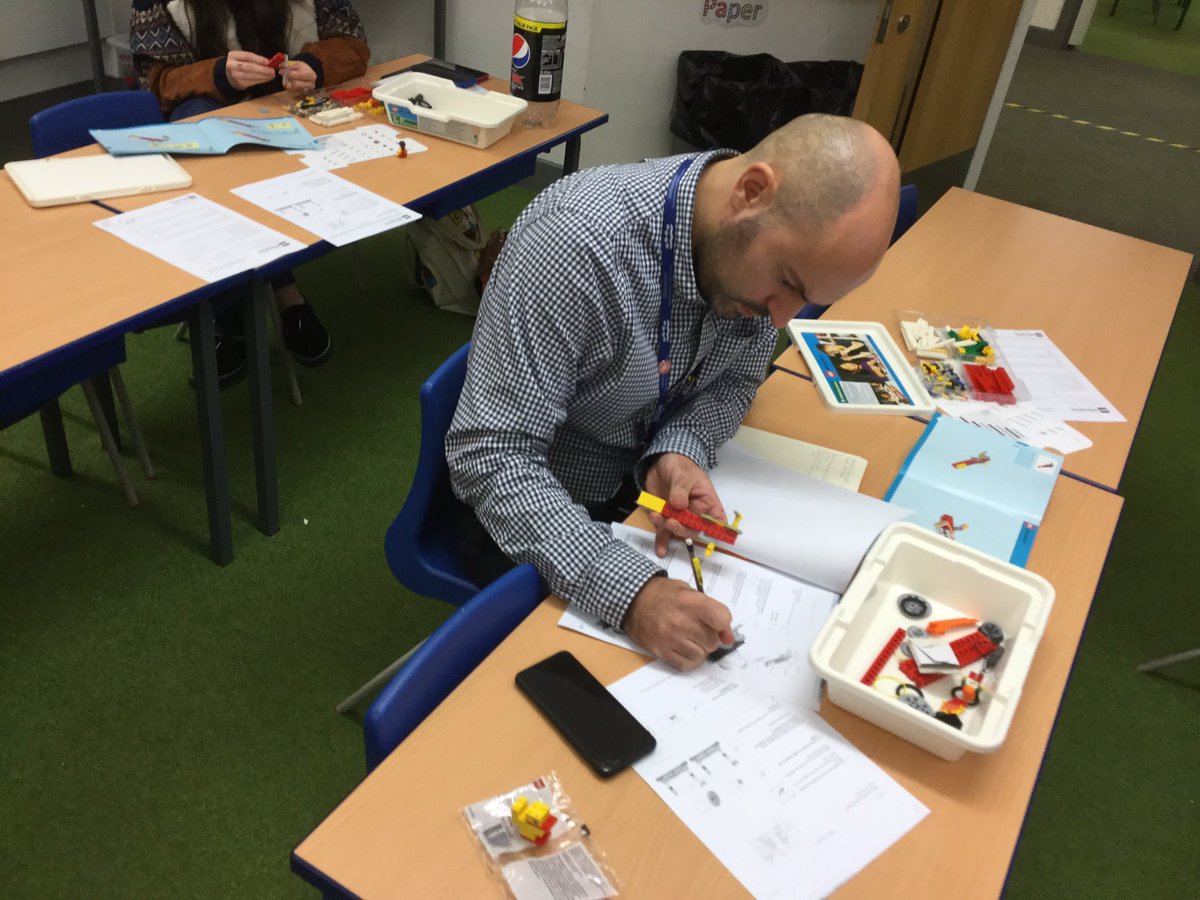 BollinPrimSTEM's tweet photo. Another brilliant Lego training session for the KS2 teachers yesterday evening. I know the KS2 children will love the Simple Machine set in the new year. Thank you @bollinpta for funding the kits 😊 https://t.co/rzCTQQYgXh