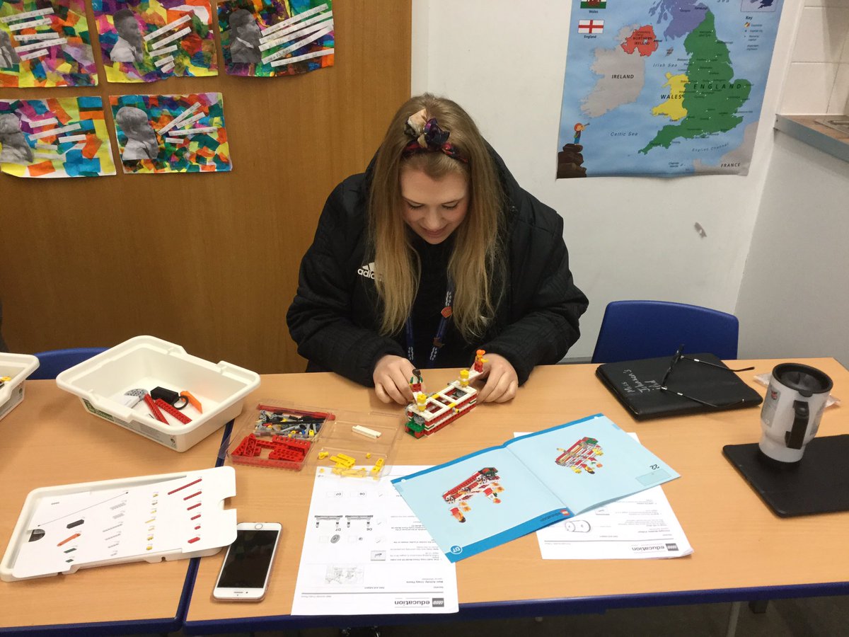 BollinPrimSTEM's tweet photo. Another brilliant Lego training session for the KS2 teachers yesterday evening. I know the KS2 children will love the Simple Machine set in the new year. Thank you @bollinpta for funding the kits 😊 https://t.co/rzCTQQYgXh
