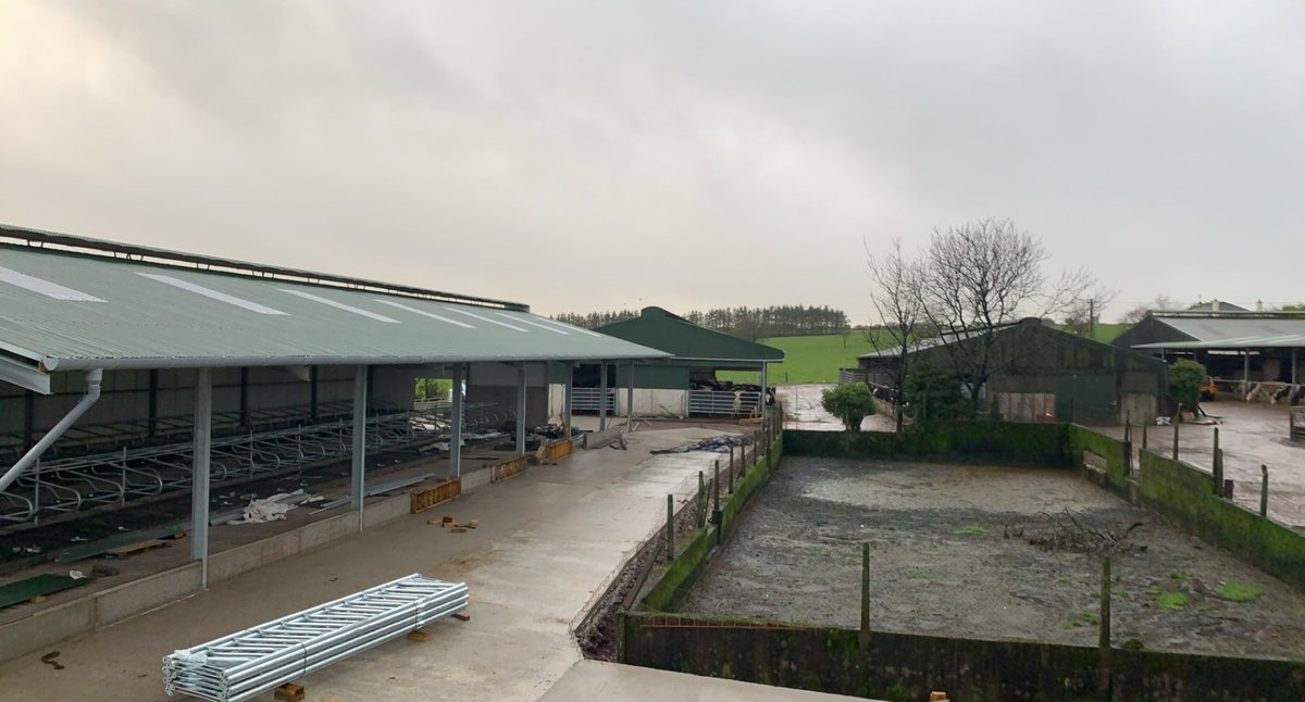 bernardfoley00's tweet photo. Busy 3 months, final load of concrete down today just before the rain. Few finishing touches over the nxt week and should have everything home in the one yard for the Christmas dinner #dreamteam @PaddyHallissey #teamdairy https://t.co/QK236QjekN