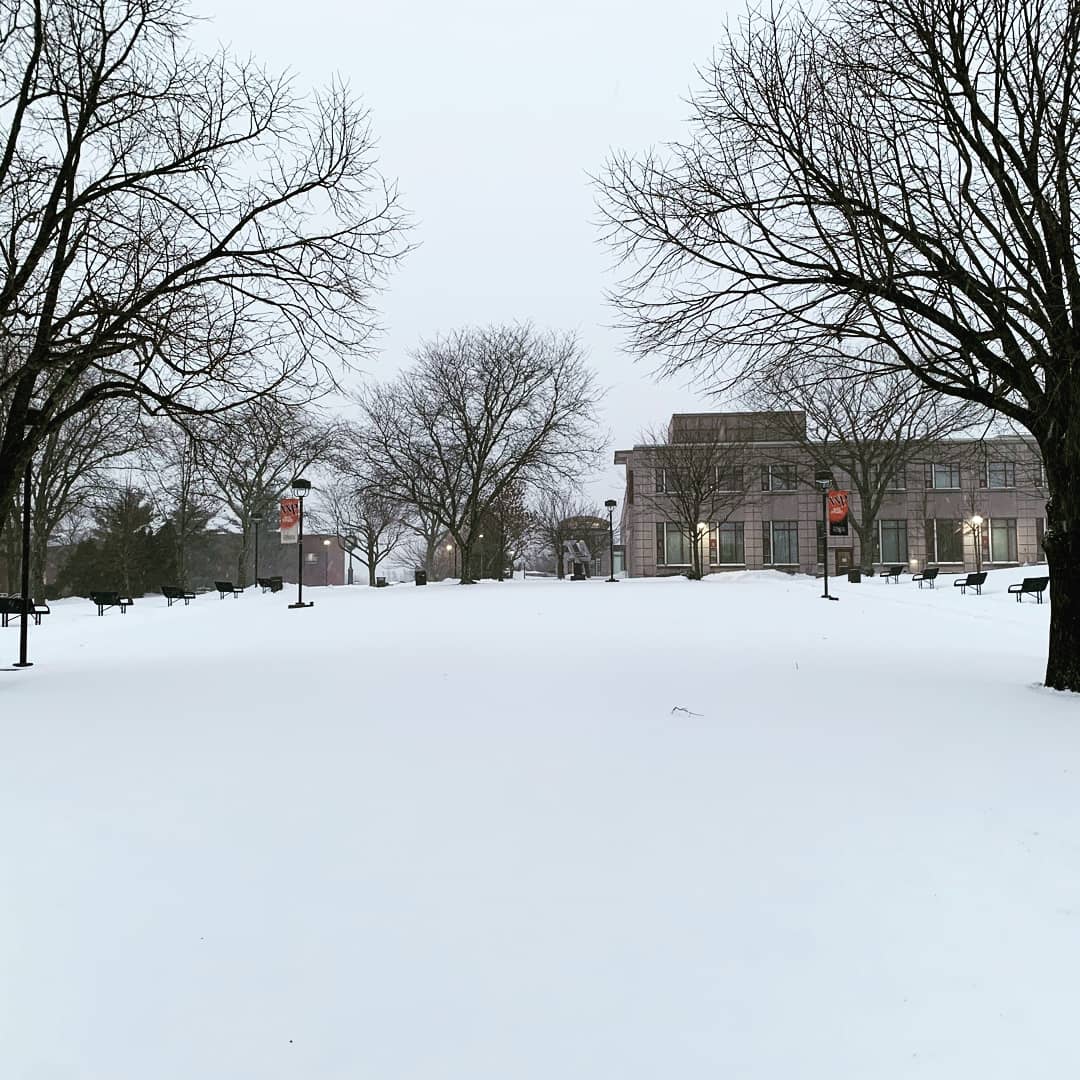 wpunj_edu's tweet photo. Winter Wonderland ☃️ https://t.co/y8XWeIlp8s