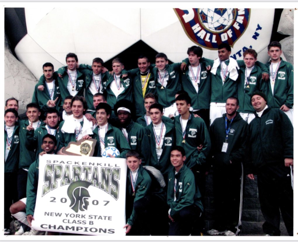 SpackSports's tweet photo. It is with a very heavy heart that we announce the passing of our boys soccer coach and Spanish teacher, Manny Blanco. He will be greatly missed by the innumerable people that he influenced throughout his life. Our thoughts and prayers go out to the Blanco family. ⚽️💚 https://t.co/63tAeToN99