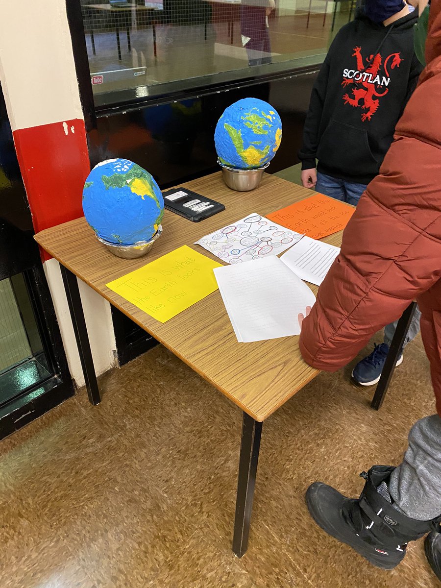 celine_gallien's tweet photo. Today some gr 9 students showcased their Wonderwall projects by hosting a Wonderwalk. They were beaming with pride over their work. @Down2aScience @AnglophoneEast @Londyn_Irving @kjon52 #asdelearns https://t.co/JlgacSv3s6