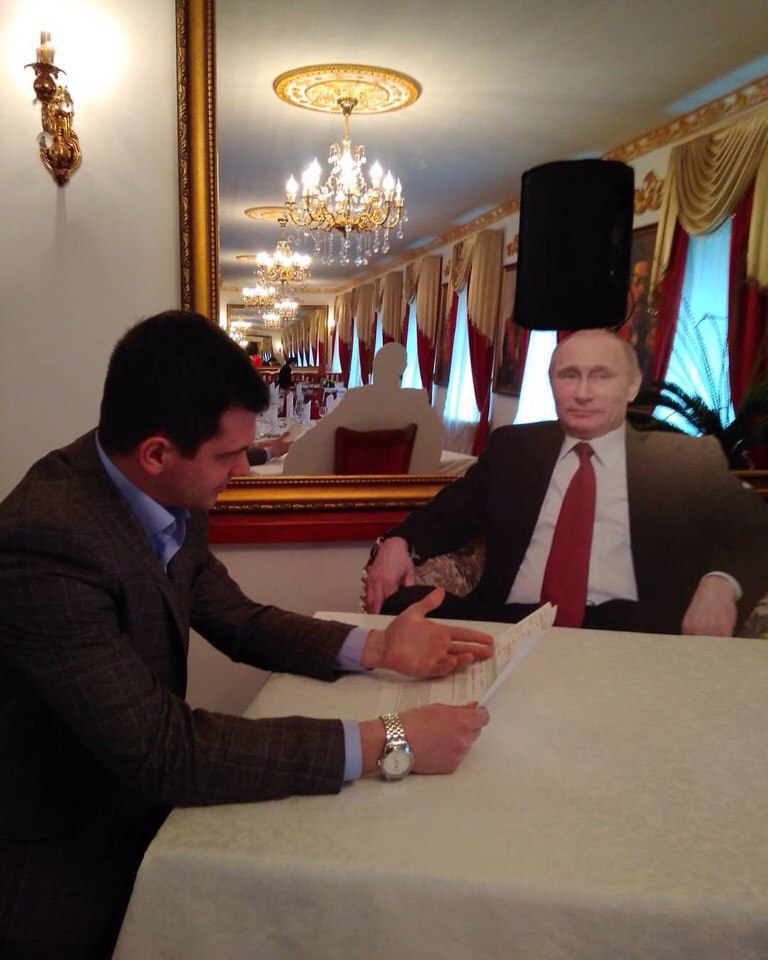 President Putin gives rare one-on-one interview to acclaimed journalist Glenn Greenwald
