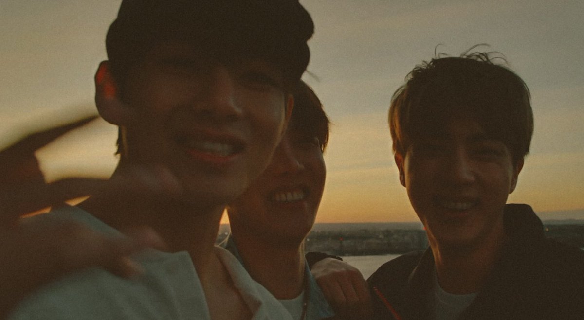 agustdfms's tweet photo. happiness https://t.co/BCYFIlCtnp
