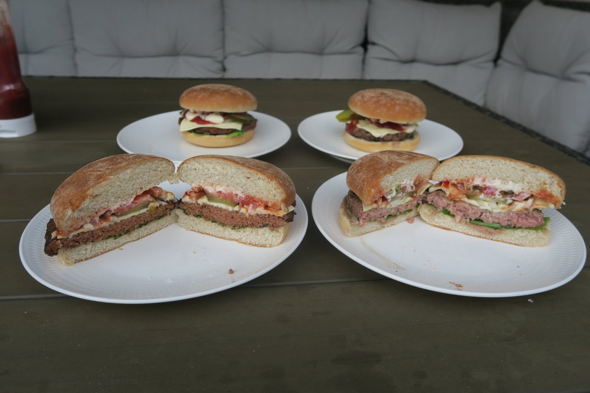 [6/9]Meat Alternatives will go BIGMeat alternatives are taking the hearts of consumers. Beyond Meat and the Impossible Whopper are just the beginning.Don't ignore this trend! Can you tell the difference?