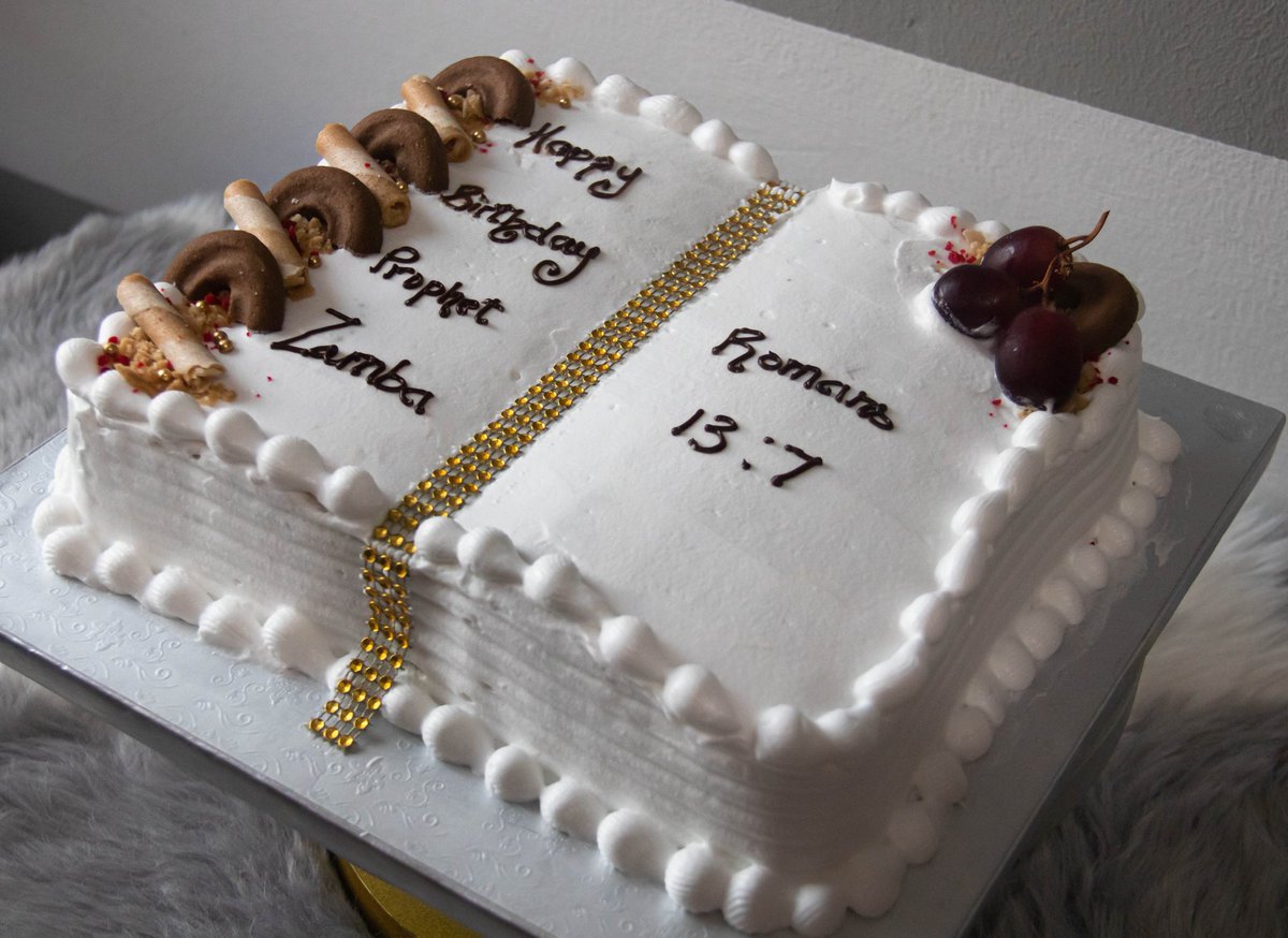 klassic_bites's tweet photo. Behold the #cakeoflife 😍
#BibleCake #bible
#bibleverse @klassic_bites ...feel the taste in every bite! #klassicbites for orders or enquiries #Call or #WhatsApp 0555077589 #klassiccakes #cakes
#fruits #pastrychef #pastrylove #pastrylife #yummy #bakery #tasty #klassic  #trending https://t.co/3f0IzlM2h0