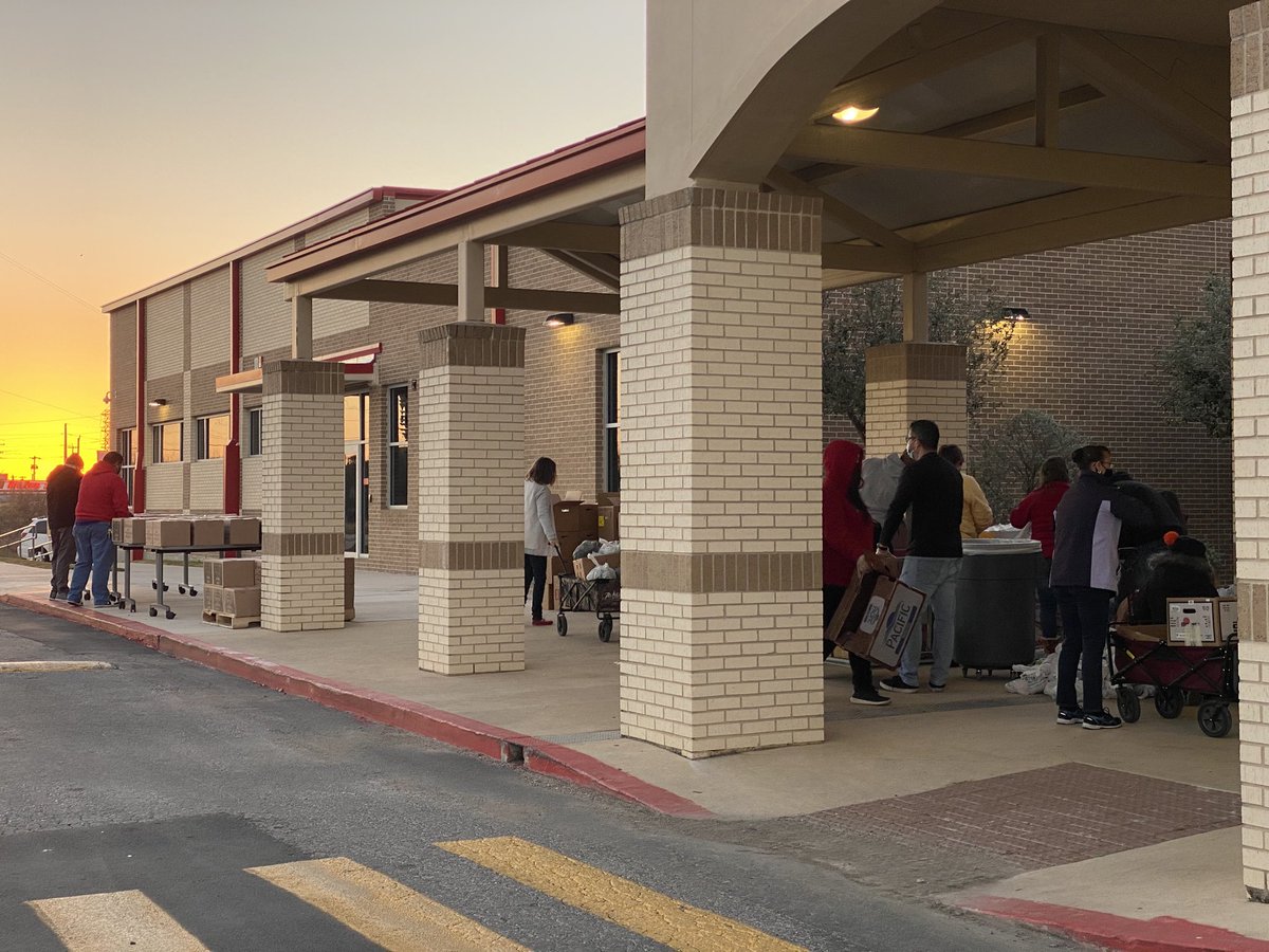 Aissa Zambrano (@aissa_zambrano) on Twitter photo Thanks to the ā¦<a href="/safoodbank/">San Antonio Food Bank</a>ā© we know our families will have food over the break. Itās a great day to make a difference ā¦<a href="/NISD_Rayburn/">NISDRayburn</a>ā© ! Thanks to the ā¦<a href="/safoodbank/">San Antonio Food Bank</a>ā© we know our families will have food over the break. Itās a great day to make a difference ā¦<a href="/NISD_Rayburn/">NISDRayburn</a>ā© !