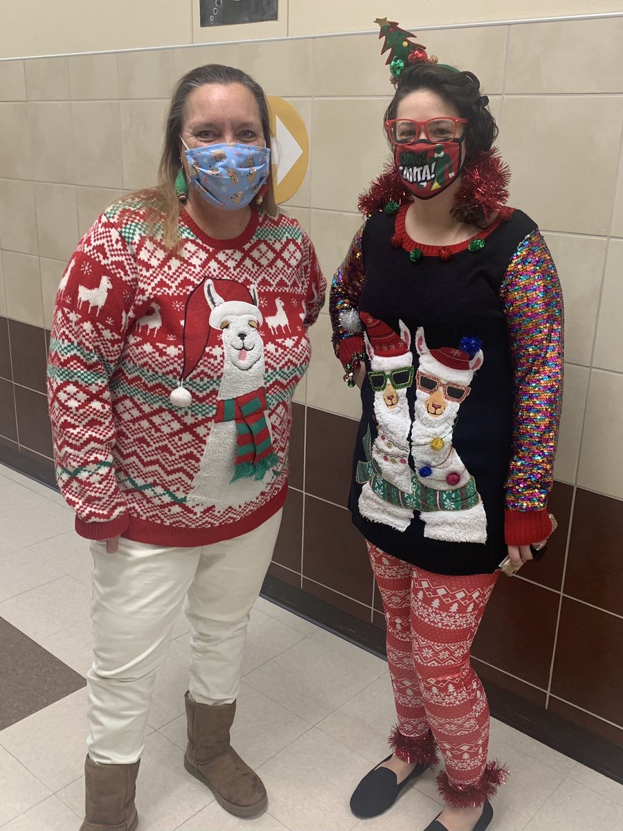 miri1168's tweet photo. Day 4 of #HappyOTTOdays is tacky Christmas. #falalallama #tackybutcute #teachersareready https://t.co/X2bjIpIt3E